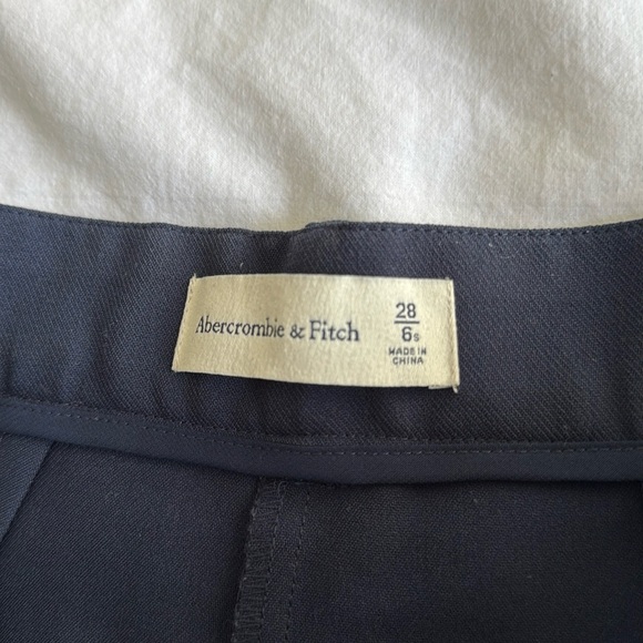 A&F Sloan Tailored Wide Leg Pant - Picture 7 of 7